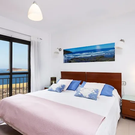 Home2book Sea Front Duplex Apartamento