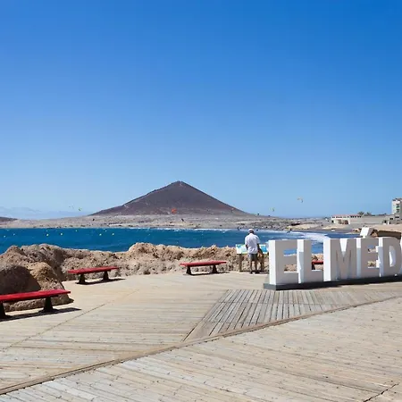 Home2book Sea Front Duplex * エル・メダノ