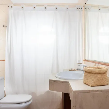 Home2book Sea Front Duplex Ελ Μέντανο